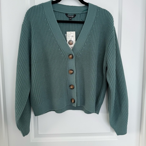 George Sweaters - GEORGE | V-neck cable knit cardigan